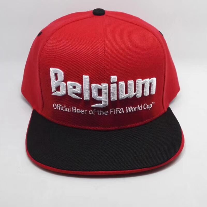 snapback cap
